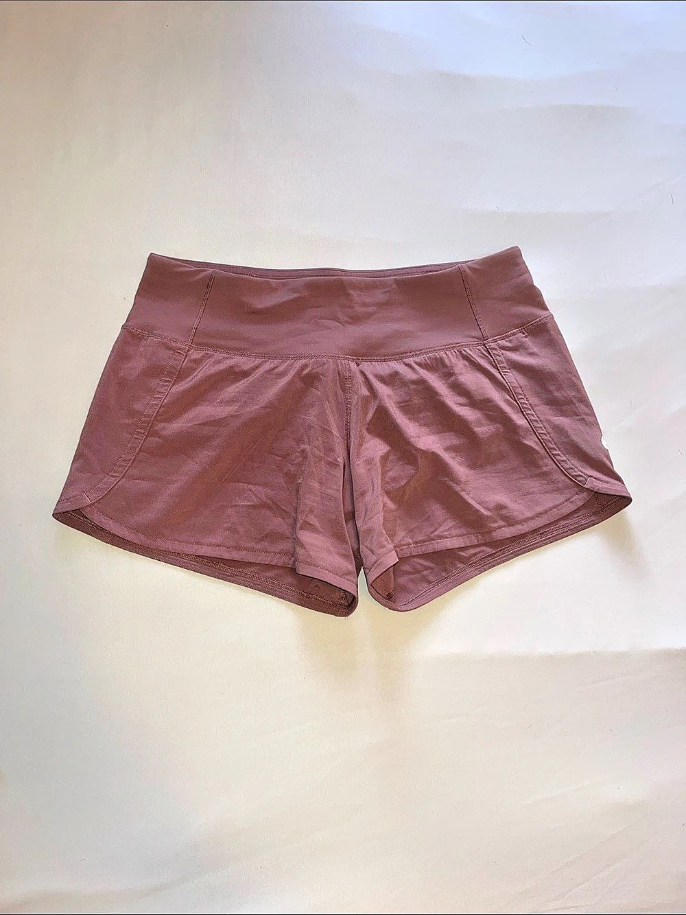 Lululemon mid-rise shorts  Size 4
